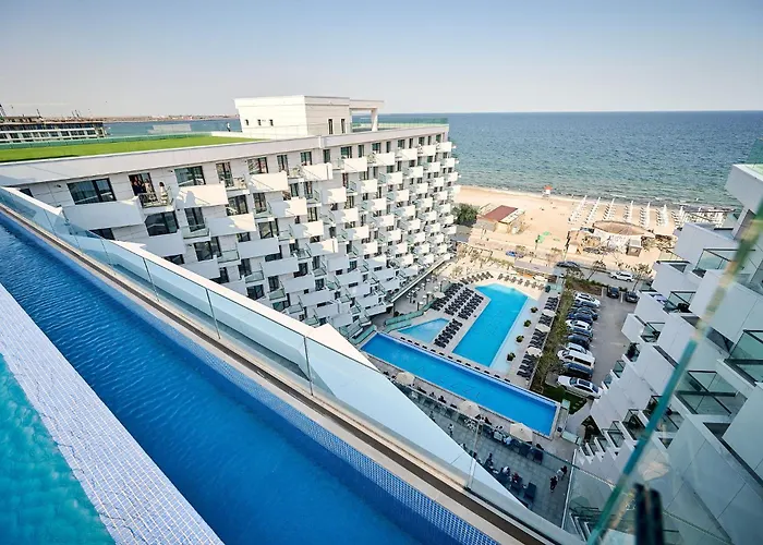 Sunset View Apartment In Infinity Beach Resort - Parking